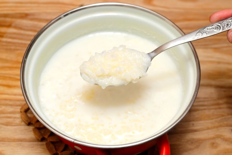 Kheer सेब से बना पुडिंग baby food